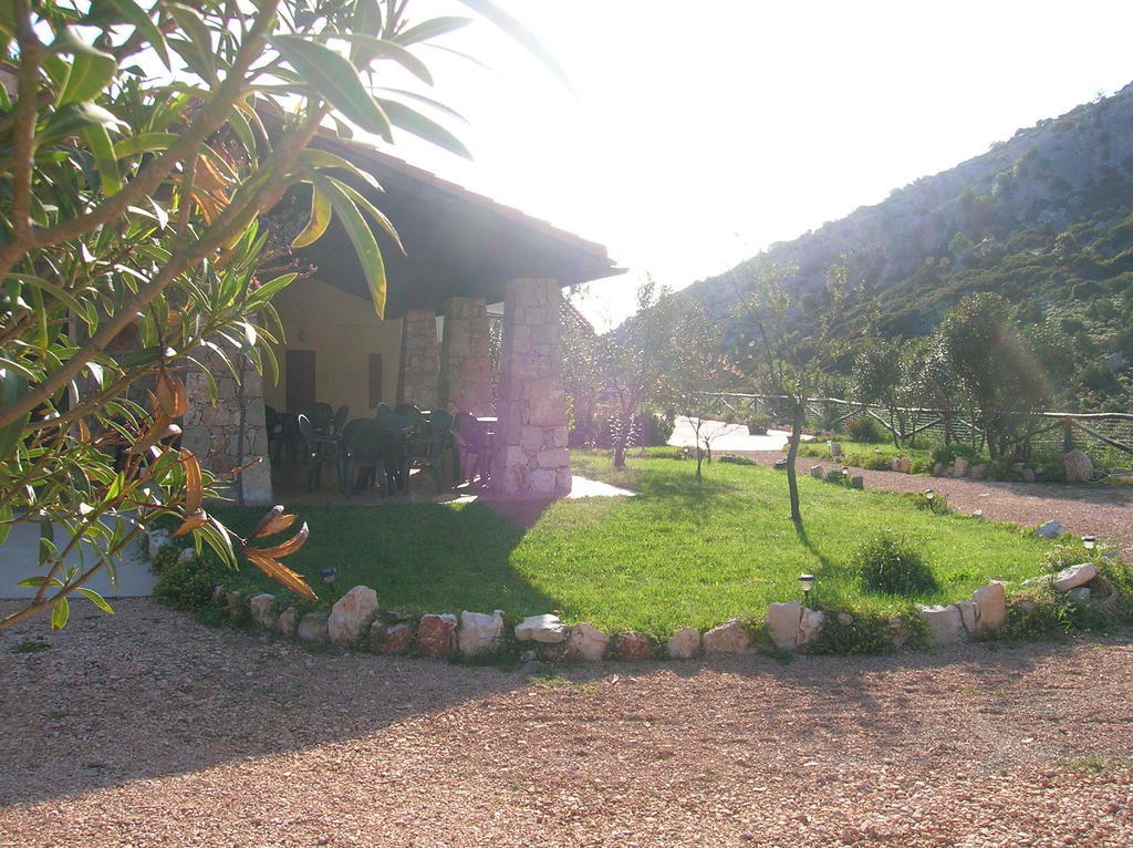 Punto Di Ristoro Uttolo Baunei Exterior foto