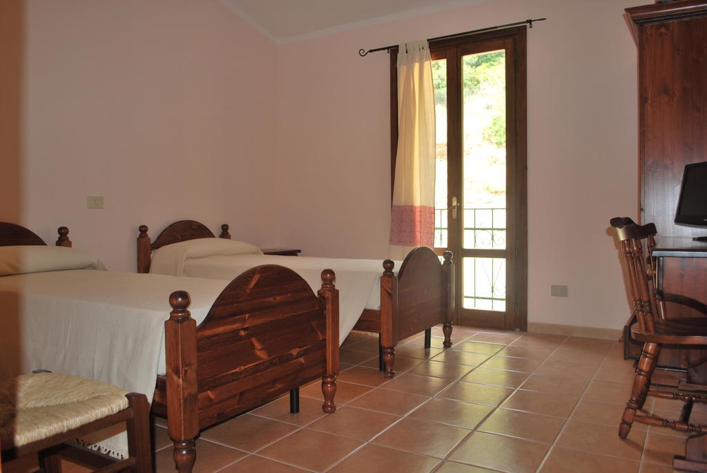 Punto Di Ristoro Uttolo Baunei Exterior foto